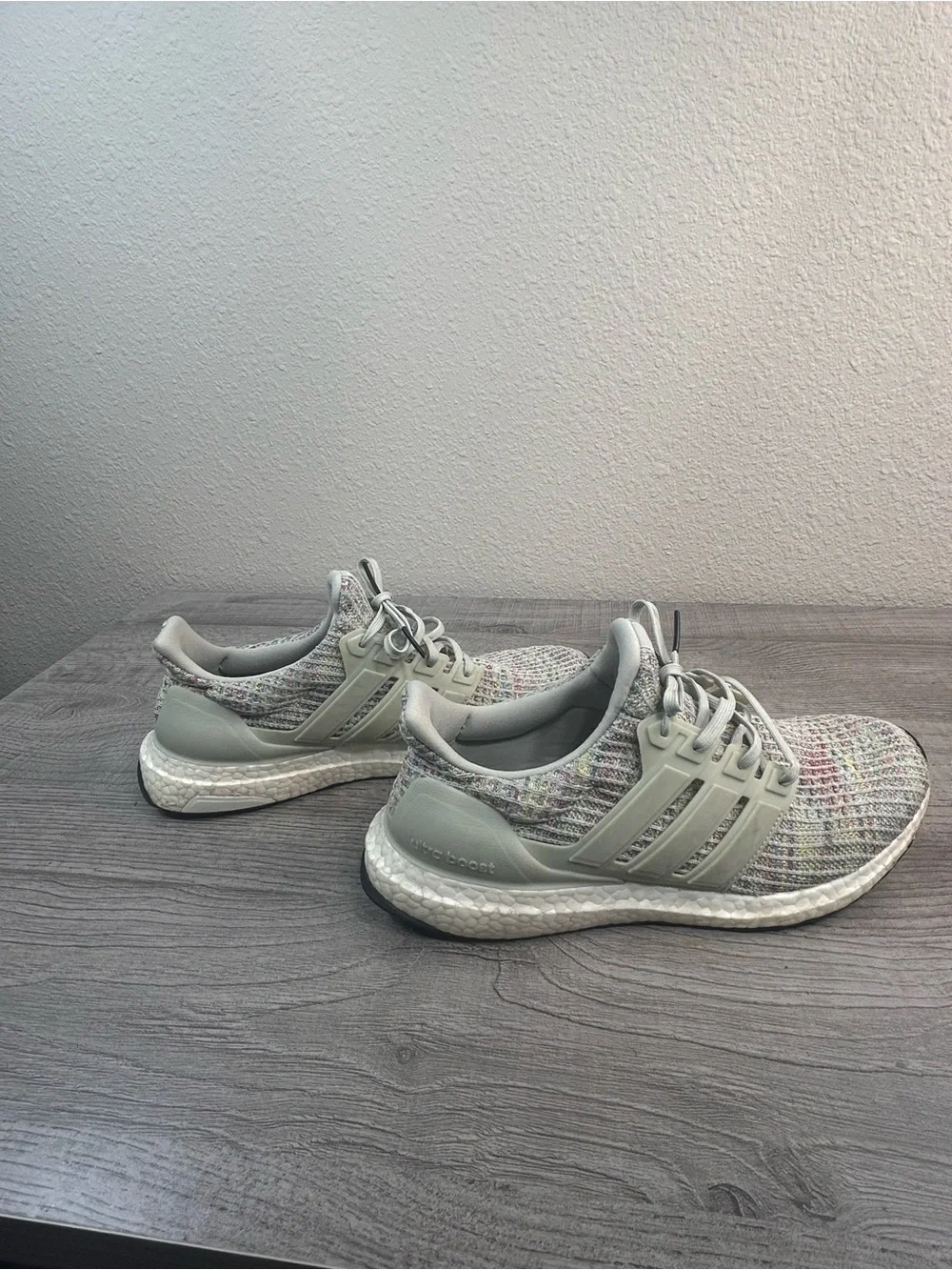 adidas Multicolor Knit Ultra Boost 4 Sneakers with Light Gray Cage Men’s Size 9